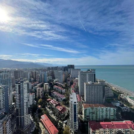 Orbi Сity Sunny Apartments High Floor บาทูมิ ภายนอก รูปภาพ